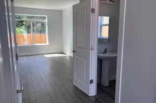 10703 NE 70th St, Vancouver, WA 98662 - Photo 13