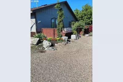 3145 Auburn Ave, Baker City, OR 97814 - Photo 1
