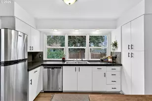 2410 SE 141st Ave, Portland, OR 97233 - Photo 7