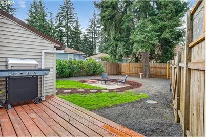 2410 SE 141st Ave, Portland, OR 97233 - Photo 17