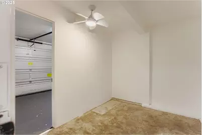 3990 Carman Dr, Lake Oswego, OR 97035 - Photo 13