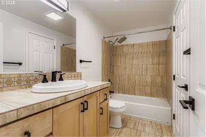 3990 Carman Dr, Lake Oswego, OR 97035 - Photo 23