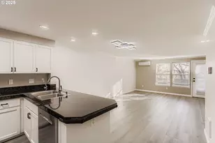 3990 Carman Dr, Lake Oswego, OR 97035 - Photo 11