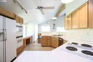 37691 Upper Camp Creek Rd, Springfield, OR 97478 - Photo 47