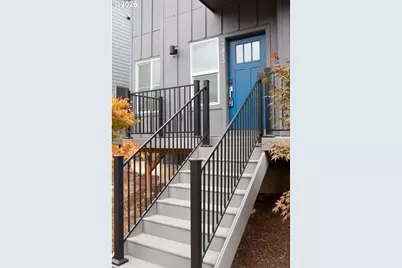 2013 Strong Rd SE, Salem, OR 97302 - Photo 3