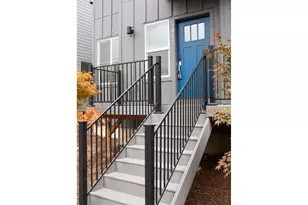 2013 Strong Rd SE, Salem, OR 97302 - Photo 3