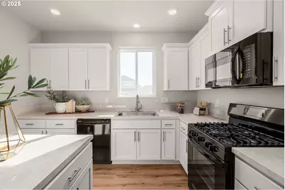 31700 Turel Dr, North Plains, OR 97133 - Photo 9