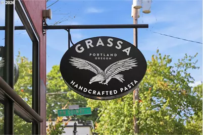 2555 NW Savier St #10, Portland, OR 97210 - Photo 45