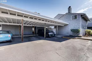 448 N Hayden Bay Dr, Portland, OR 97217 - Photo 19