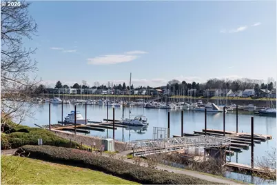 448 N Hayden Bay Dr, Portland, OR 97217 - Photo 39