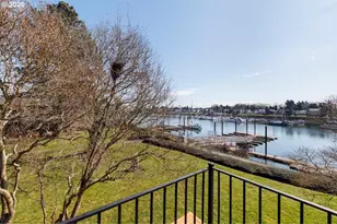 448 N Hayden Bay Dr, Portland, OR 97217 - Photo 31