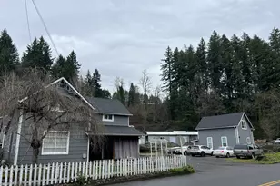 133 NW Alder St, Mill City, OR 97360 - Photo 3