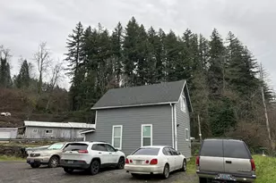 133 NW Alder St, Mill City, OR 97360 - Photo 5