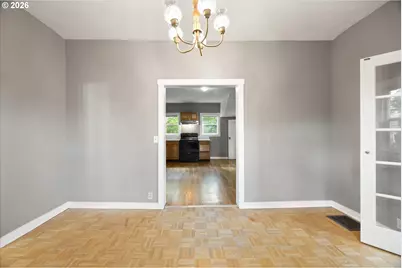 6424 NE Hassalo St, Portland, OR 97213 - Photo 7