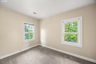 6424 NE Hassalo St, Portland, OR 97213 - Photo 15