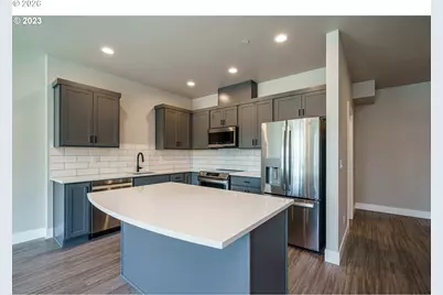 302 N Bridgeton Rd, Portland, OR 97217 - Photo 3