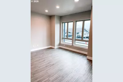 302 N Bridgeton Rd, Portland, OR 97217 - Photo 5