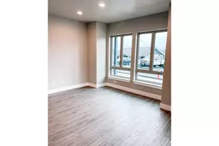 302 N Bridgeton Rd, Portland, OR 97217 - Photo 5