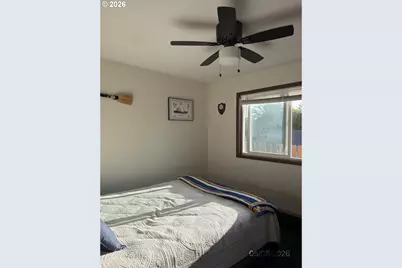1086 Lewis St, North Bend, OR 97459 - Photo 11