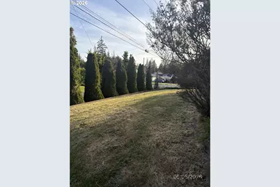 1086 Lewis St, North Bend, OR 97459 - Photo 3