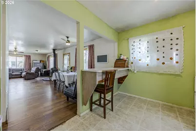 805 E Quincy Ave, Cottage Grove, OR 97424 - Photo 7