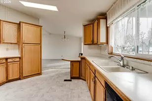 85653 Bradbury Ln, Eugene, OR 97405 - Photo 13