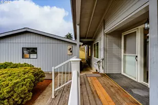 85653 Bradbury Ln, Eugene, OR 97405 - Photo 7