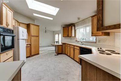 85653 Bradbury Ln, Eugene, OR 97405 - Photo 9