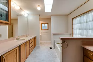 85653 Bradbury Ln, Eugene, OR 97405 - Photo 33