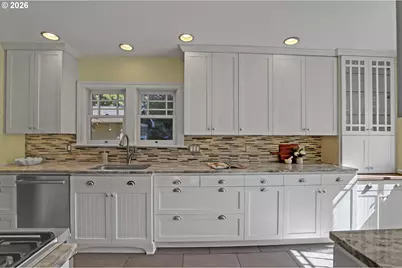 6235 NE Davis St, Portland, OR 97213 - Photo 9