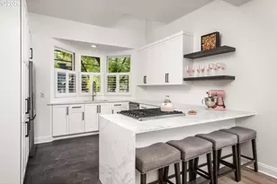 820 NW 22nd Ave, Portland, OR 97210 - Photo 13