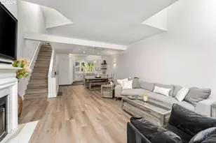820 NW 22nd Ave, Portland, OR 97210 - Photo 13