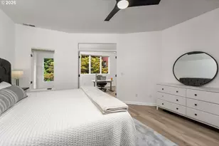820 NW 22nd Ave, Portland, OR 97210 - Photo 21