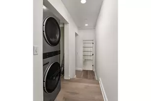 820 NW 22nd Ave, Portland, OR 97210 - Photo 31