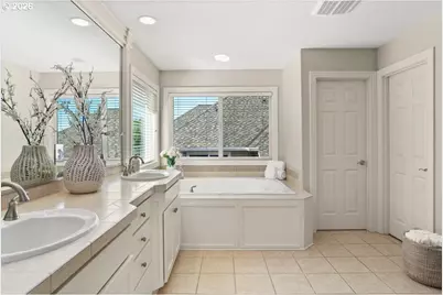 12796 NW Waker Dr, Portland, OR 97229 - Photo 21