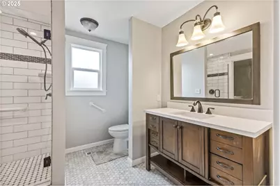 1290 Evergreen Ln, Sweet Home, OR 97386 - Photo 9