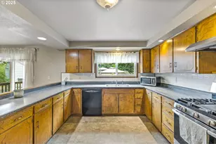 1290 Evergreen Ln, Sweet Home, OR 97386 - Photo 3