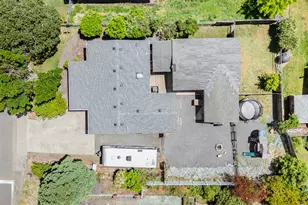 946 NE Laurance St, Myrtle Creek, OR 97457 - Photo 39
