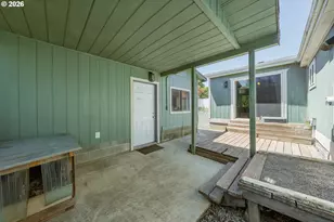 946 NE Laurance St, Myrtle Creek, OR 97457 - Photo 31