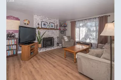 2220 SW Brink Ave, Troutdale, OR 97060 - Photo 3