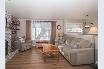 2220 SW Brink Ave, Troutdale, OR 97060 - Photo 7