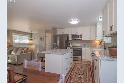 2220 SW Brink Ave, Troutdale, OR 97060 - Photo 5