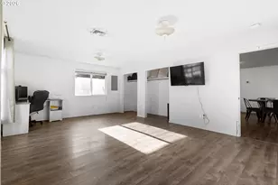 35551 Little Ln, Astoria, OR 97103 - Photo 17