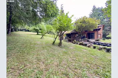 818 NW 359th St, La Center, WA 98629 - Photo 5