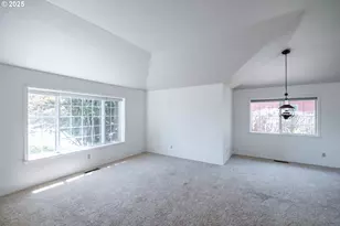 2217 S Juliet Ct, Salem, OR 97302 - Photo 3