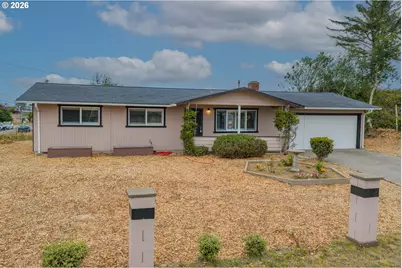 530 Montgomery Ave, Coos Bay, OR 97420 - Photo 1