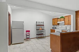 530 Montgomery Ave, Coos Bay, OR 97420 - Photo 11