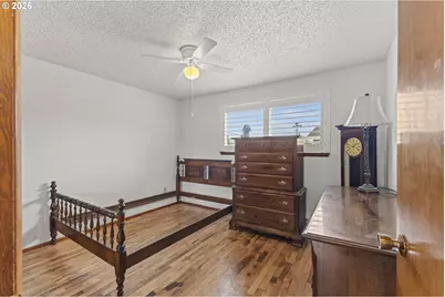 530 Montgomery Ave, Coos Bay, OR 97420 - Photo 21