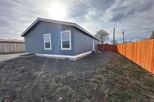 917 S Hall St, Prairie City, OR 97869 - Photo 5