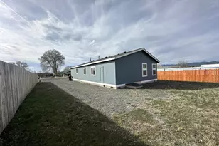 917 S Hall St, Prairie City, OR 97869 - Photo 3